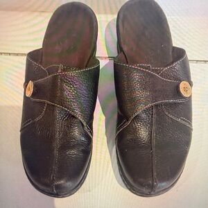 Clarks Bendables Women Brown Leather Mules Slip On Slides Shoes Sandals Size 10M